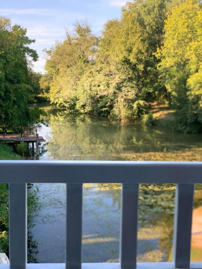 Moulin De Monpoisson Bed and Breakfast Le Puy Εξωτερικό φωτογραφία