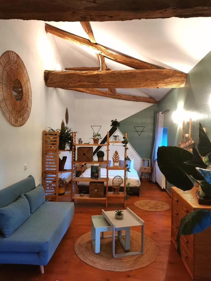Moulin De Monpoisson Bed and Breakfast Le Puy Εξωτερικό φωτογραφία