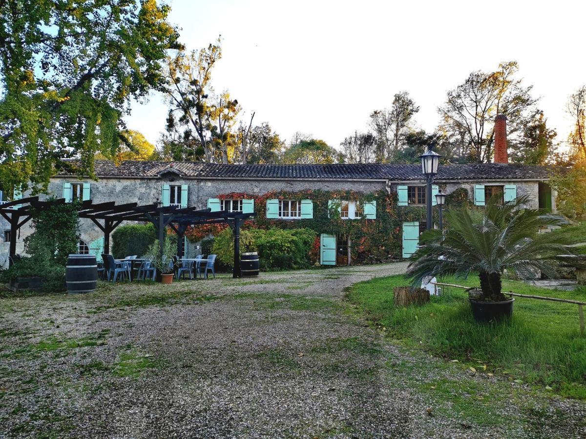 Moulin De Monpoisson Bed and Breakfast Le Puy Εξωτερικό φωτογραφία