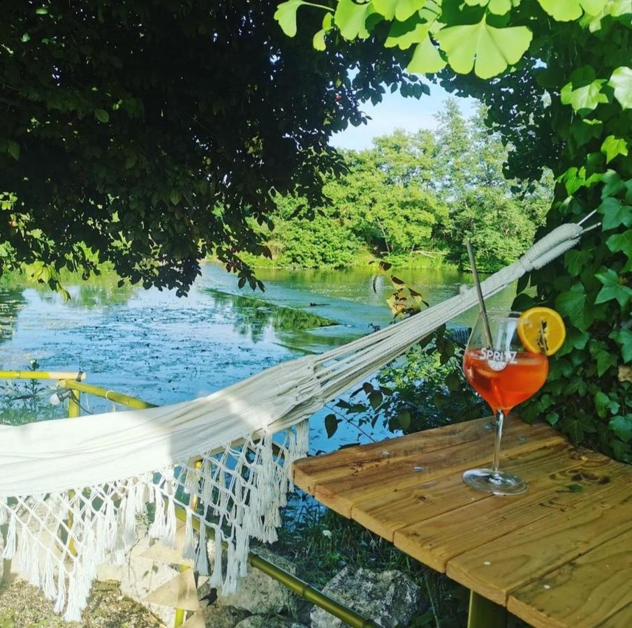 Moulin De Monpoisson Bed and Breakfast Le Puy Εξωτερικό φωτογραφία