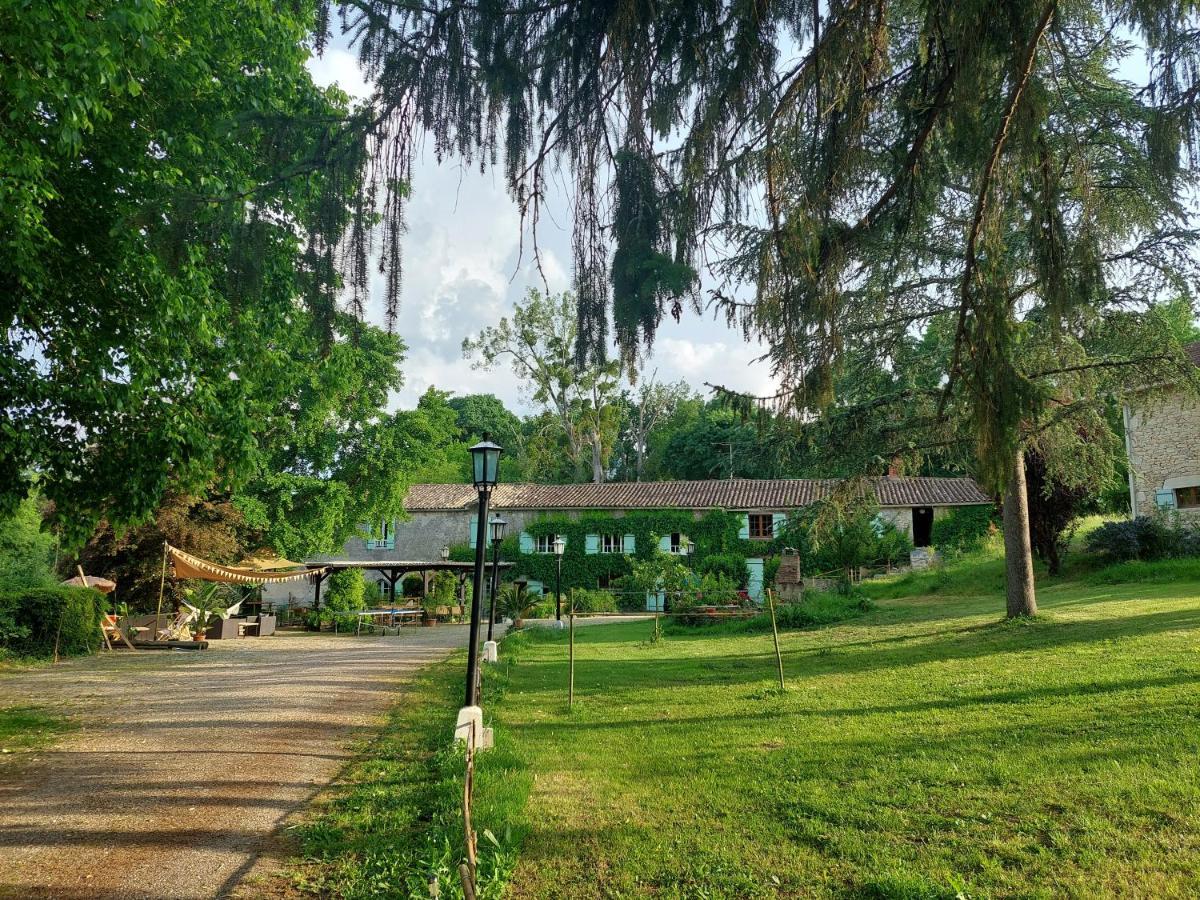 Moulin De Monpoisson Bed and Breakfast Le Puy Εξωτερικό φωτογραφία